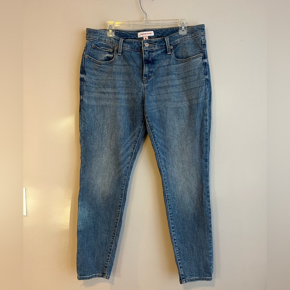 Lucky Brand Low Rise Lizzie Skinny Jeans